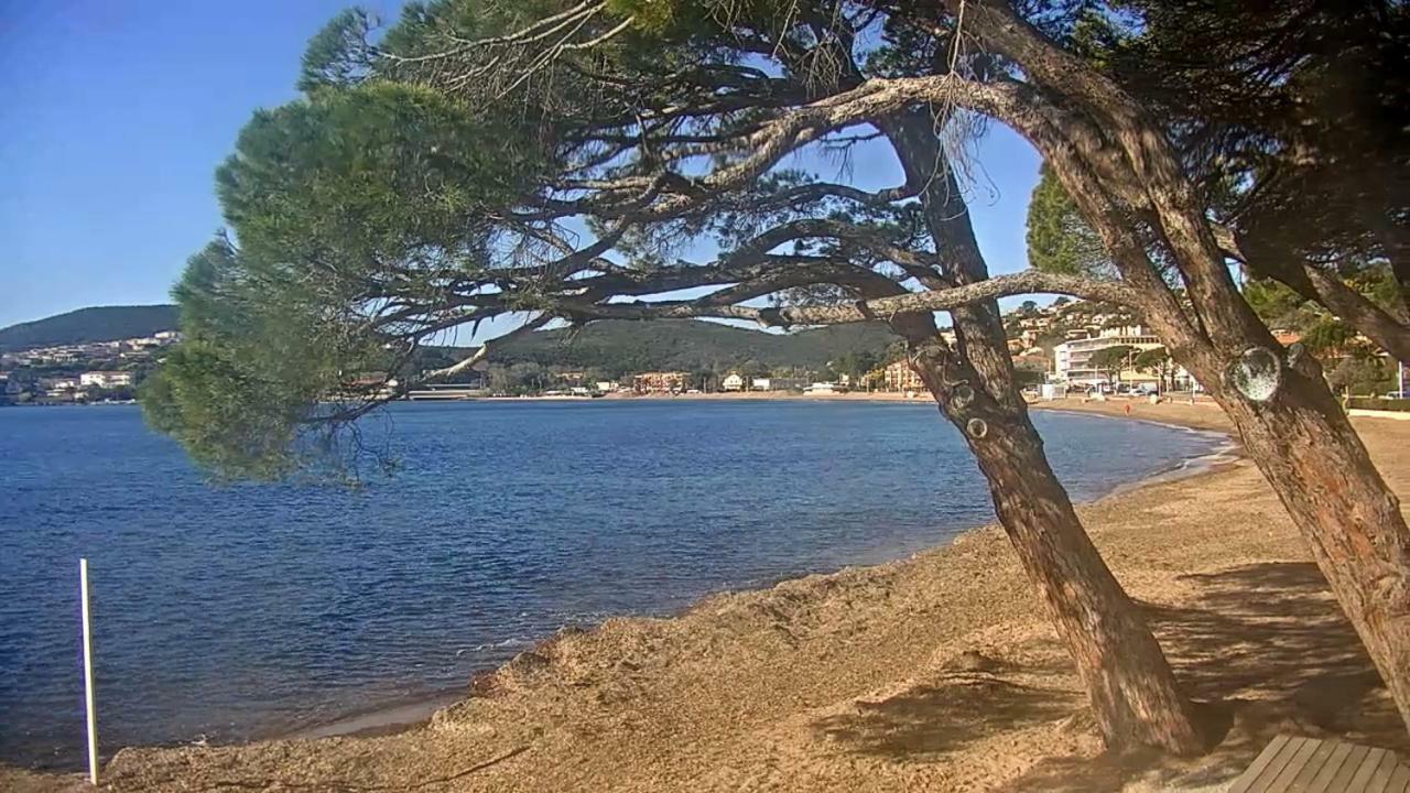 Appartement Vue Mer Piscines Parking Les Coraux Agay Plage Saint-Raphaël Exteriér fotografie